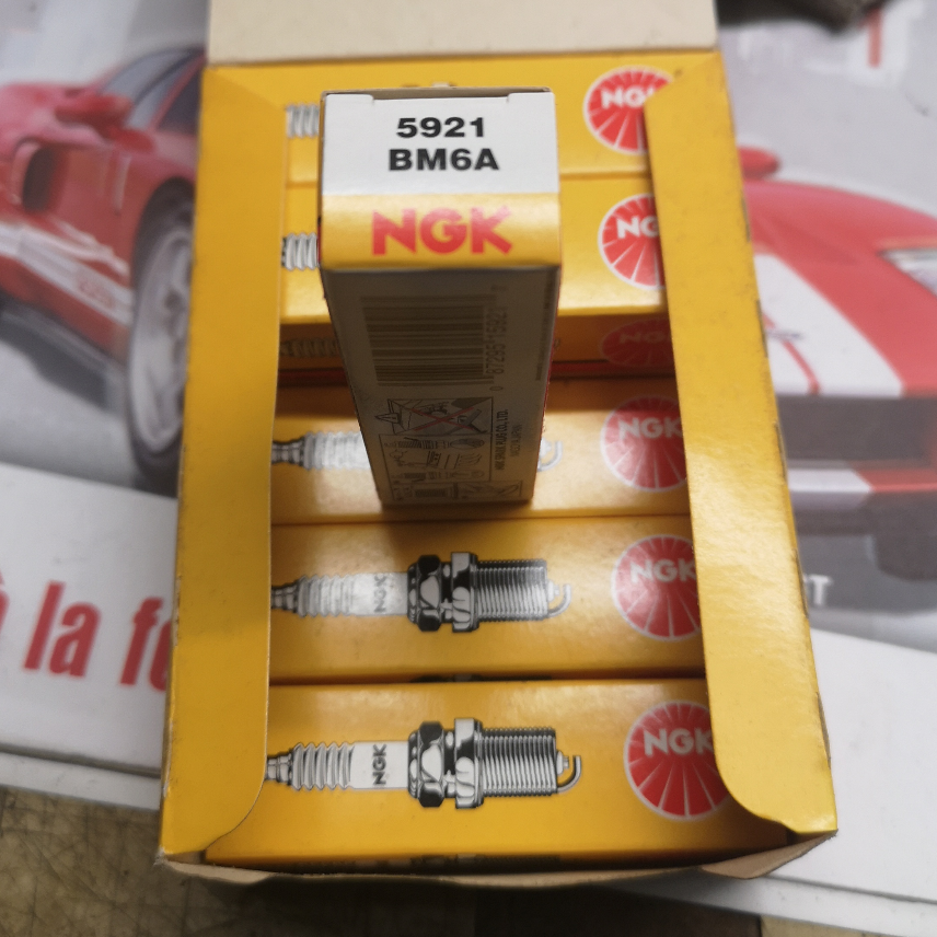 BM6A NGK Bougie d'allumage