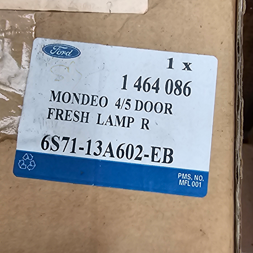1464086 Feu Arrière droit Ford Mondeo — photo 3