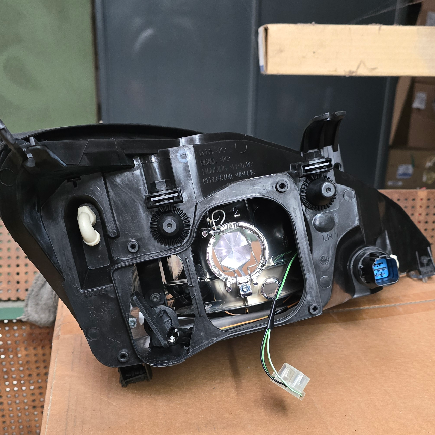 1152094 Optique avant gauche Ford Focus — photo 3