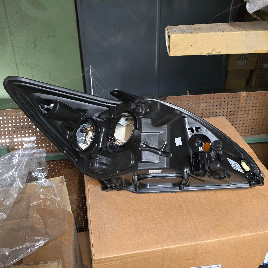 1679658 Ford Focus Mk2 Optique AVG — photo 3