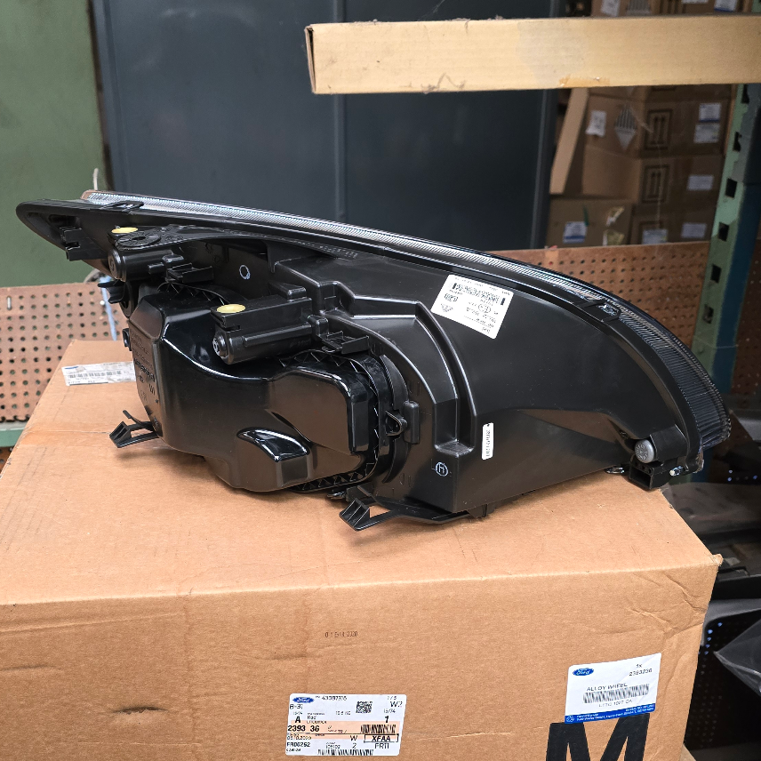 1385273 Ford Focus Mk2 Optique AVG — photo 4
