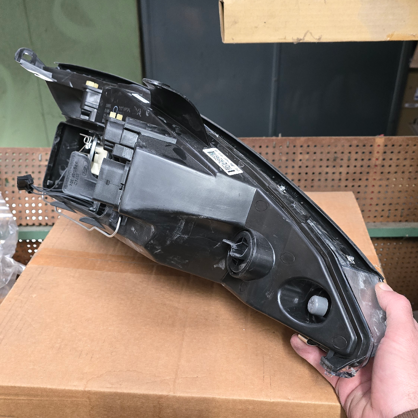 1218250 Ford Focus Optique avg — photo 3