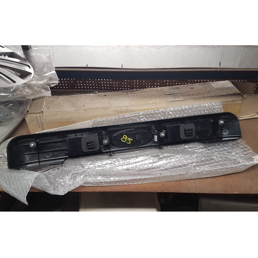 Eclairage de plaque arrière Ford 1384978 — photo 2
