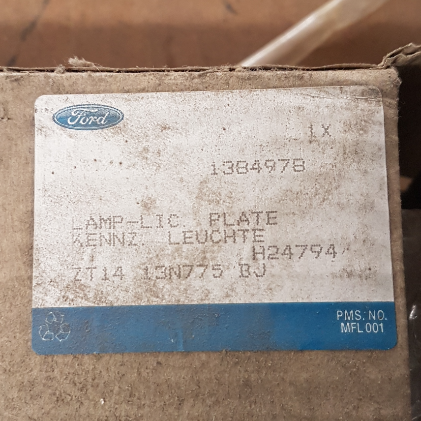 Eclairage de plaque arrière Ford 1384978 — photo 3