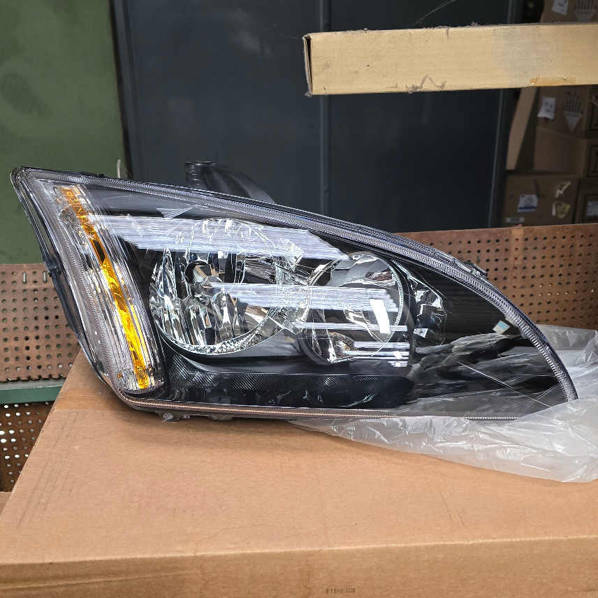 1480985 Ford Focus Optique avD
