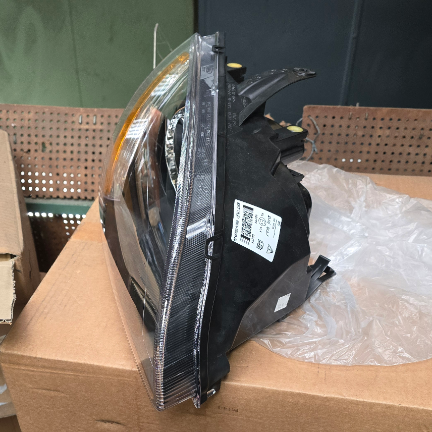 1480985 Ford Focus Optique avD — photo 3