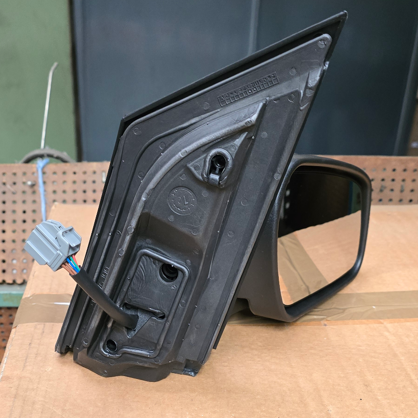 1510871 Rétro droit Ford Focus — photo 3