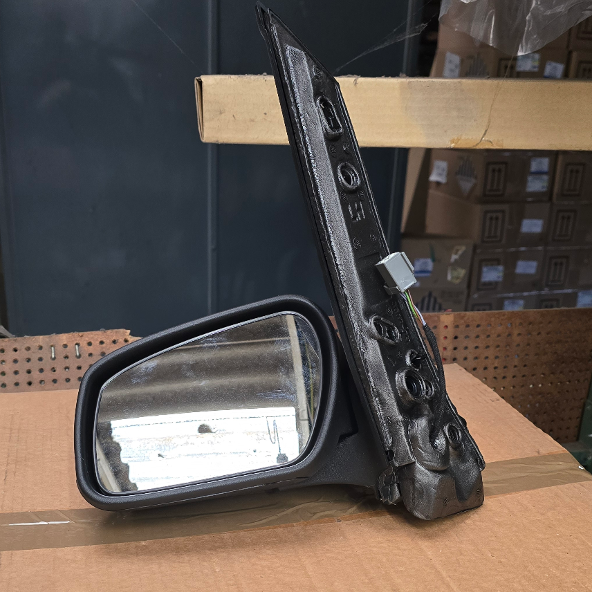 1328450 Rétro gauche Ford Tourneo Connect
