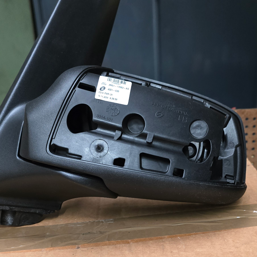 1328450 Rétro gauche Ford Tourneo Connect — photo 2