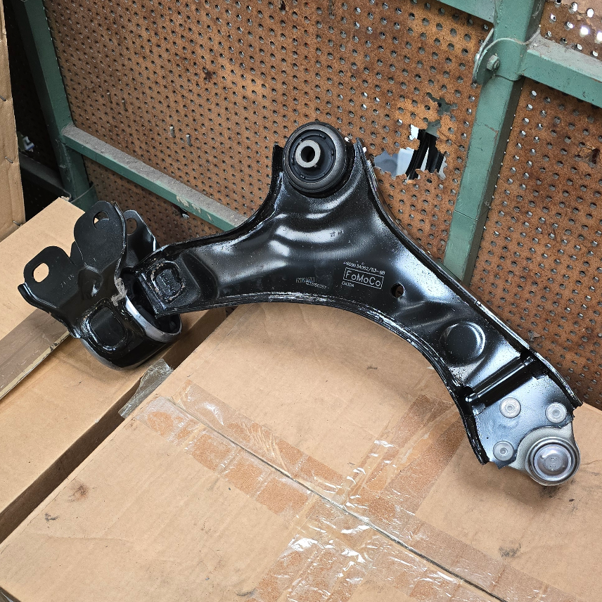 1507182 Ford Mondeo bras inférieur de suspension — photo 2