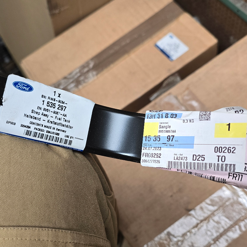 1535297 Ford Fiesta mk6 sangle de réservoir — photo 3