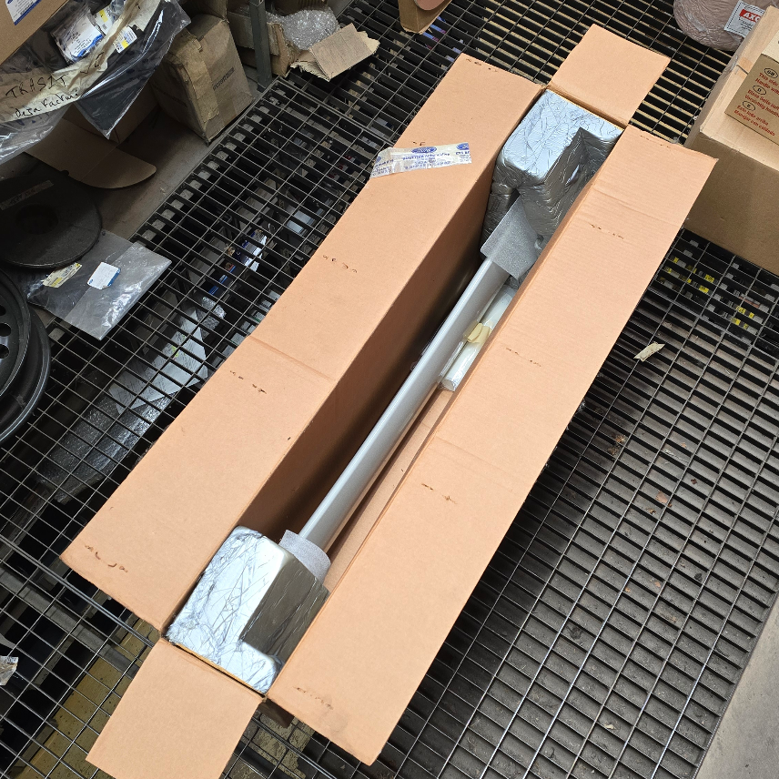 3046736 Ford Cougar Spoiler Arrière