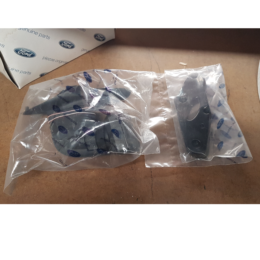 1544444 support de GPS pour Ford — photo 2