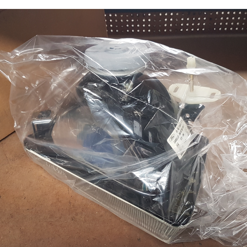 6104742 phare avant gauche pour Ford Escort III — photo 2