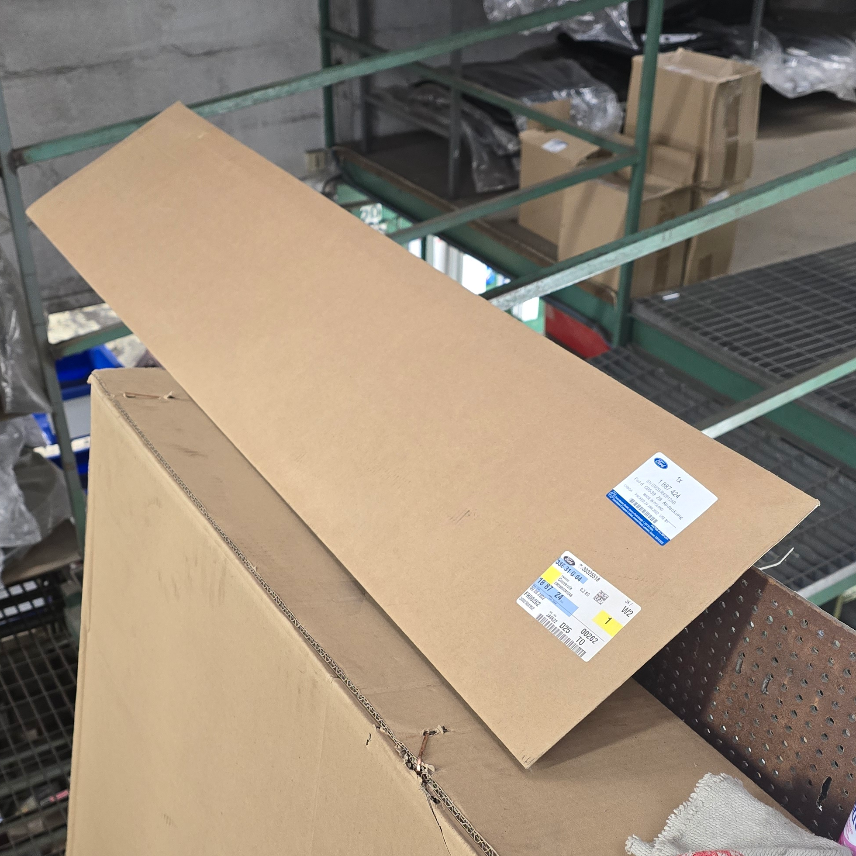 1887424 Ford SMax Cache Bagage
