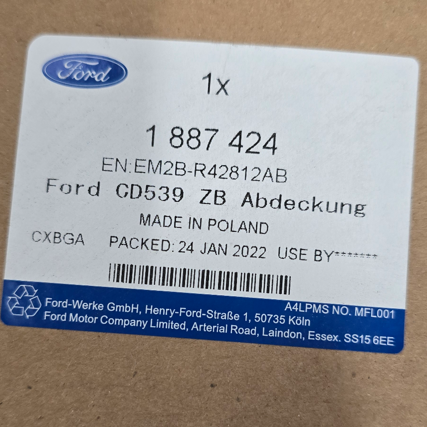 1887424 Ford SMax Cache Bagage — photo 2