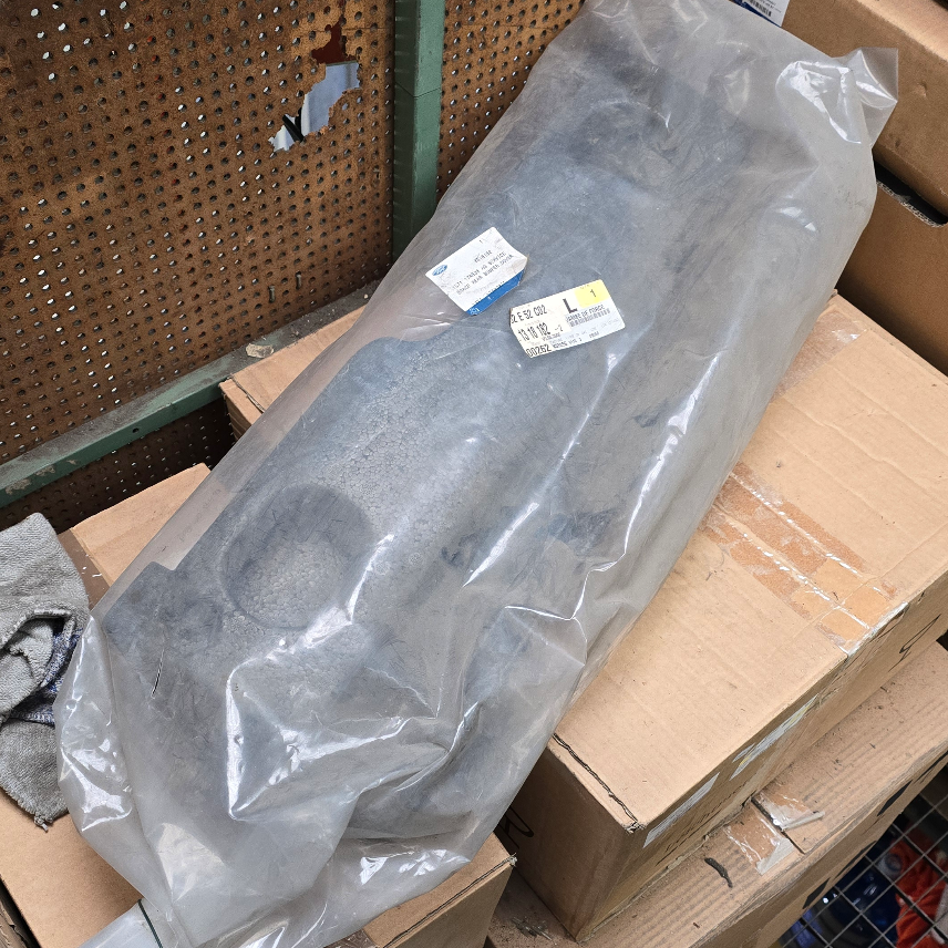 1318182 Ford Mondeo mousse de renfort de parechoc arrière — photo 2