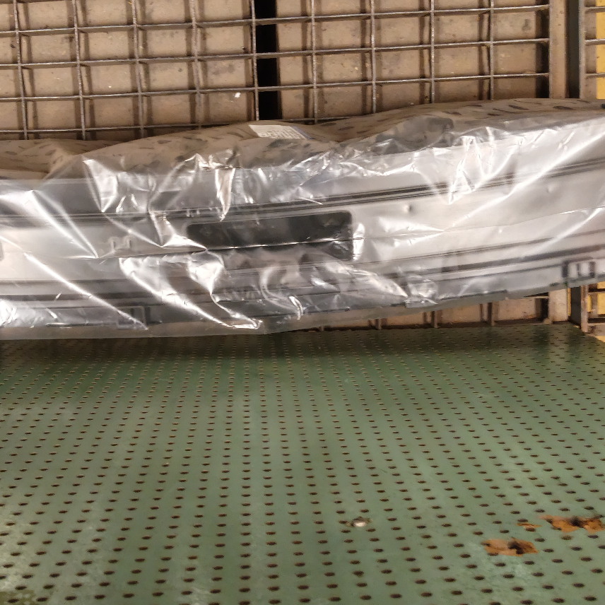1879683 Déflecteur de radiateur en plastique — photo 3