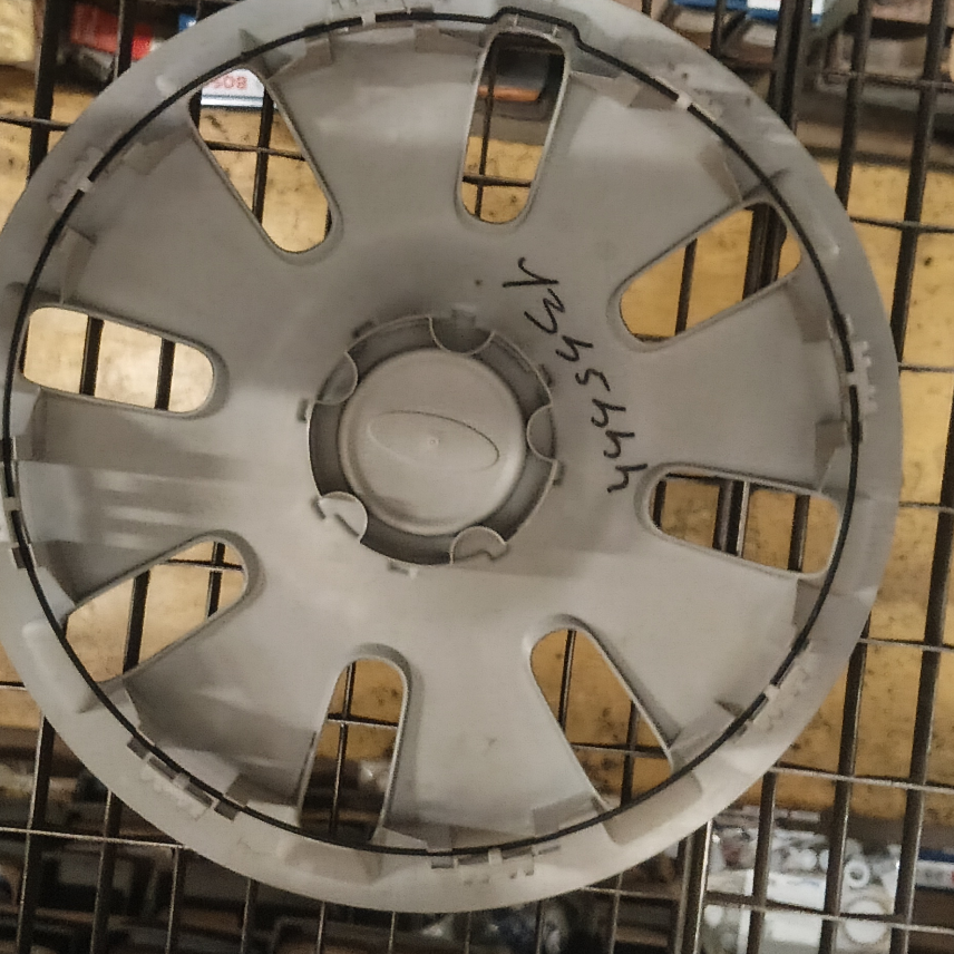 1345444 Enjoliveur d'origine Ford argenté 15 pouces Focus — photo 2