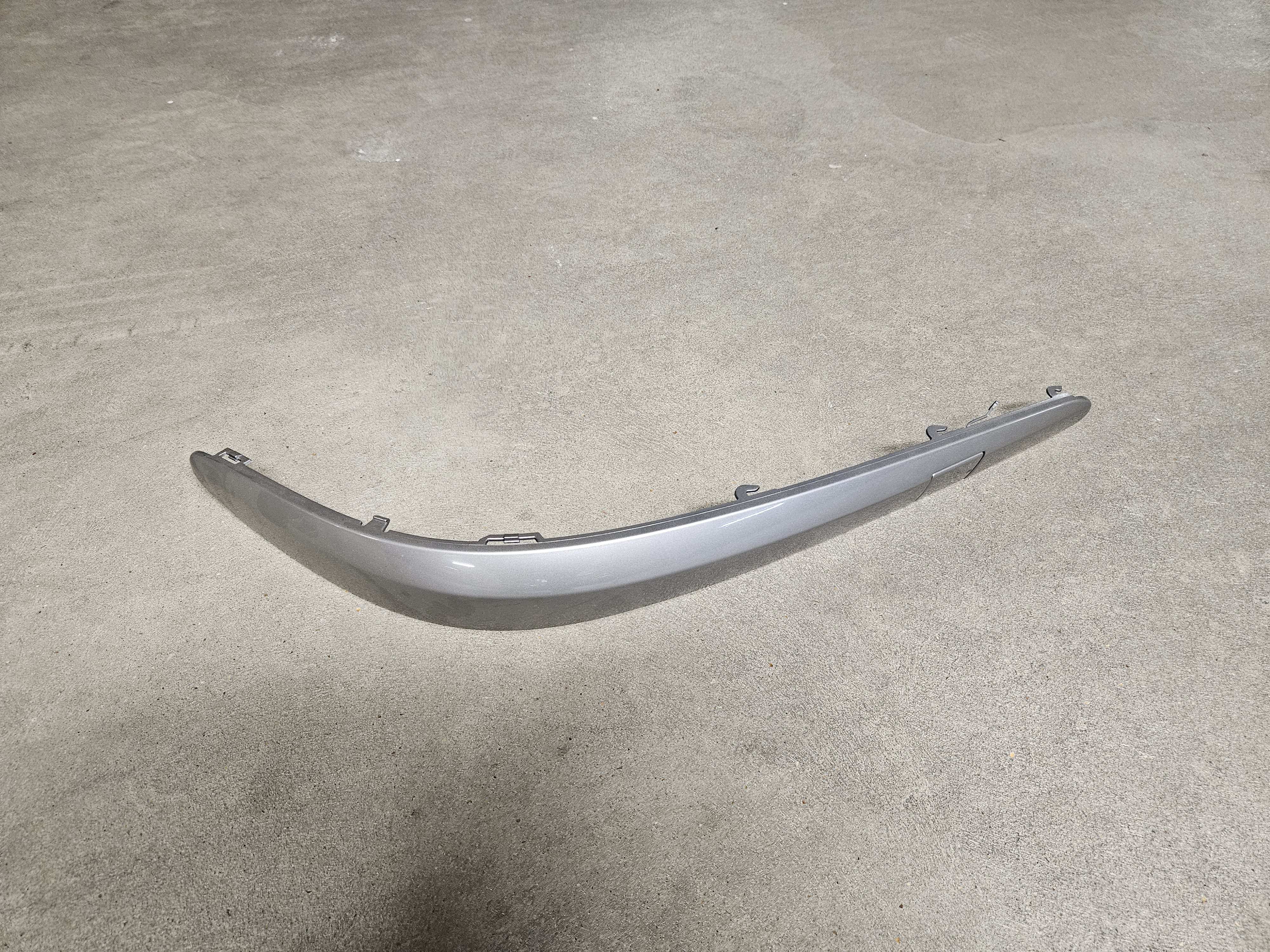 Bandeau de Parechoc AVD Mercedes Classe E Classic