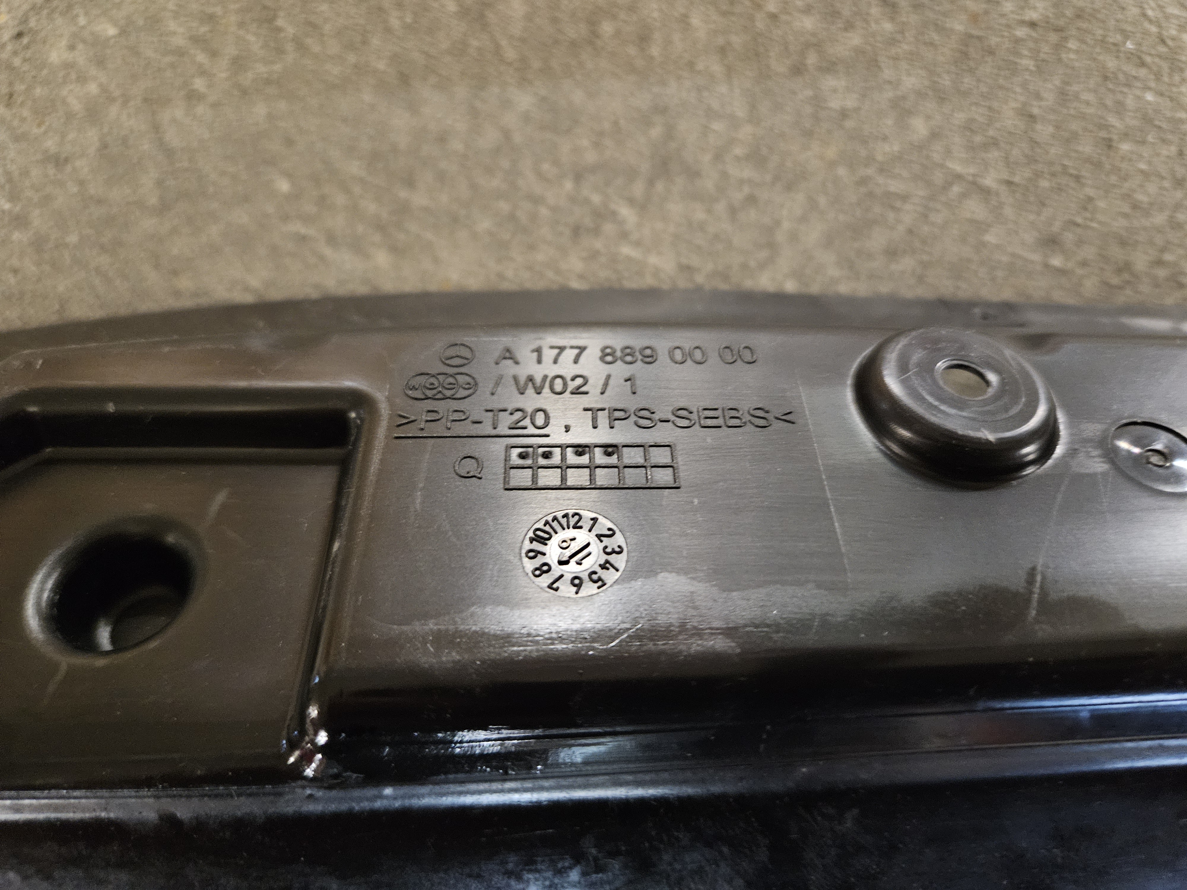 Recouvrement d'aile AVG Mercedes Classe A W177 — photo 2
