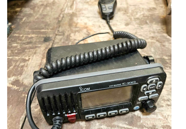 Radio VHF Marine IC-M323 