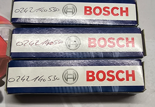 0242140530 bougie d’allumage Bosch 