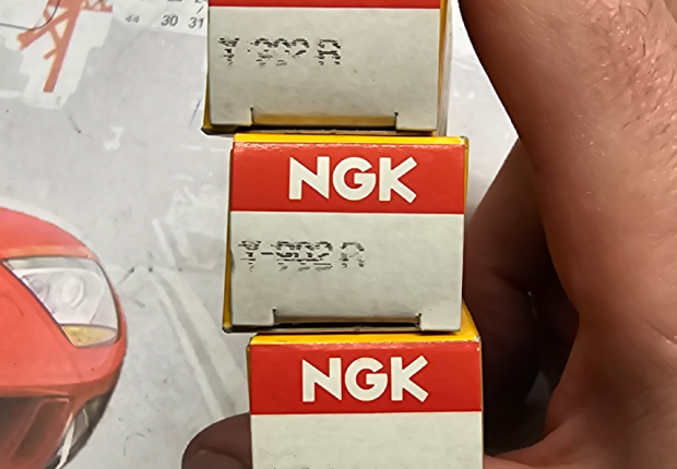 Y902R Bougies de préchauffage NGK 