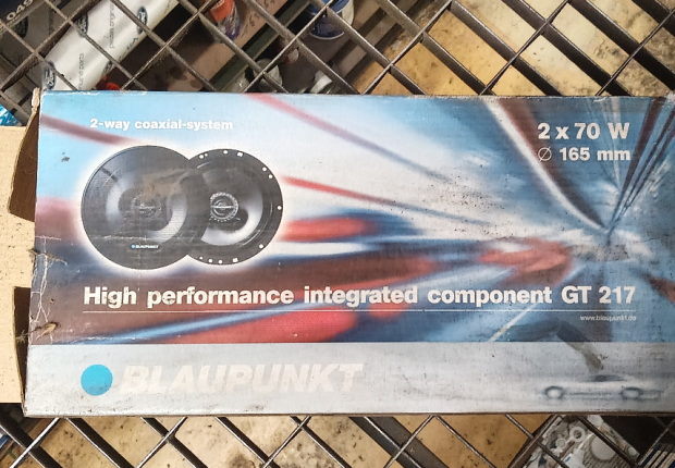 ENCEINTE GT 217 BLAUPUNKT  WAY COAXIAL SYSTEM 2X70 W DIAMETRE 165MM 