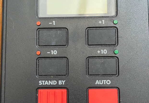 PILOTE AUTOMATIQUE AUTOHELM  ST 3000