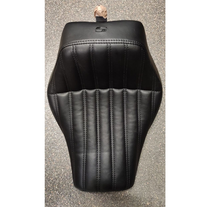 SADDLEMEN SEAT RENEGADE KNKL SOLO HARLEY DAVIDSON FAT BOB 2018-2023