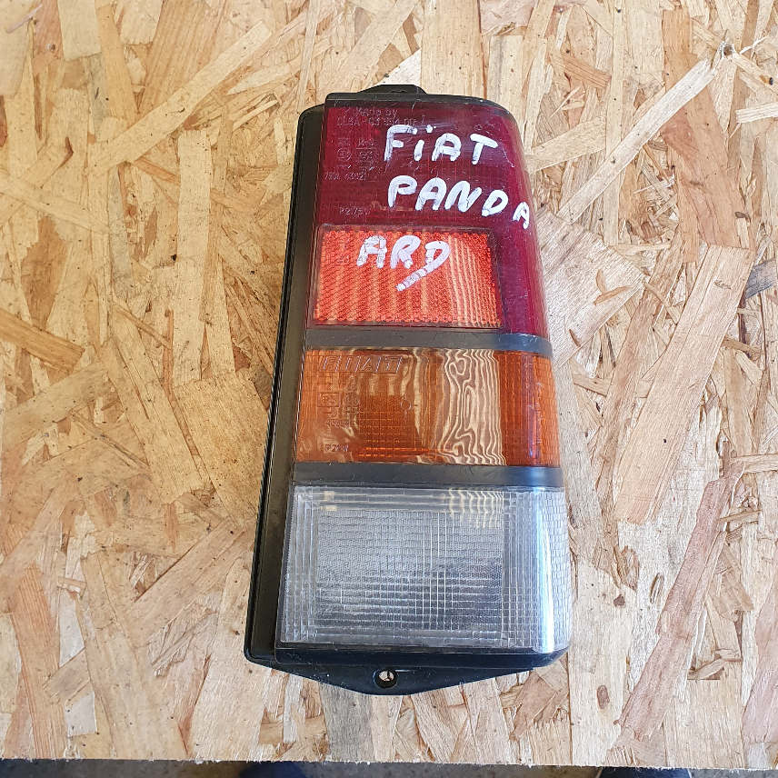 1698241104-1-16982410879685197231665854024407.jpg Feu ARD Fiat Panda