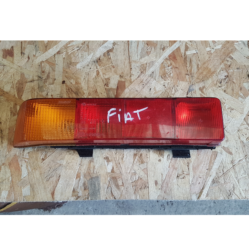 Feu arrière gauche Fiat Cinquecento