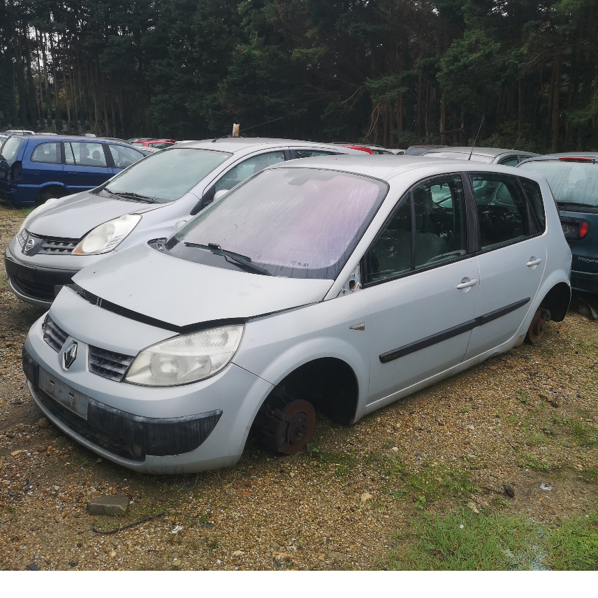 1699436448-1-2023-11-0810.40.125501115624864297820.jpg Renault Scenic pour Pièces