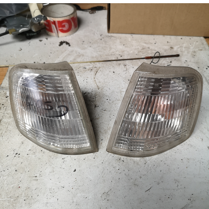 Paire de clignotants de Peugeot 405