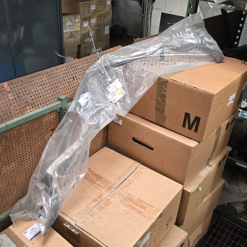 1717754238-1-2024-06-0711.57.527142697013888208012.jpg 4550977 Ford Transit Tuyauterie de carburant