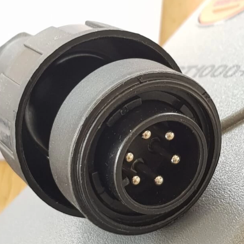 PILOTE AUTOMATIQUE  BARRE FRANCHE  RAYMARINE ST 1000+