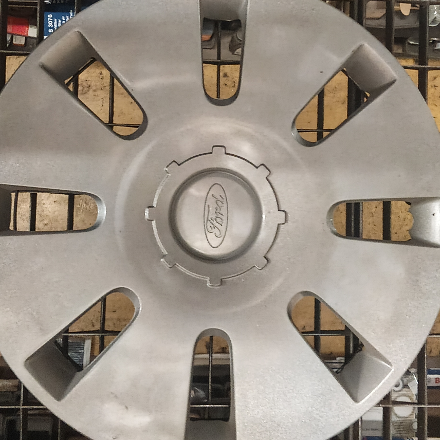  1345444 Enjoliveur d'origine Ford argenté 15 pouces Focus