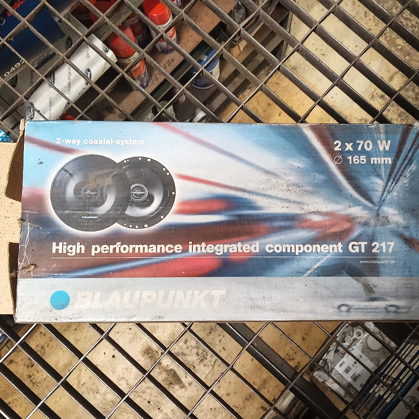 ENCEINTE GT 217 BLAUPUNKT  WAY COAXIAL SYSTEM 2X70 W DIAMETRE 165MM 